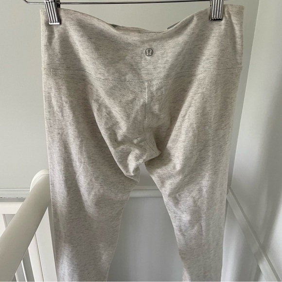 Lululemon Heathered Grey Cotton Crop Leggings Wunder Under Sz 6 - Picture 9 of 9